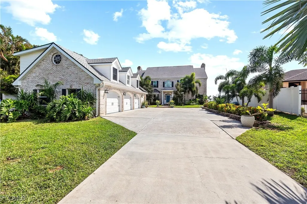 1807 Coral Circle North Fort Myers FL 33903