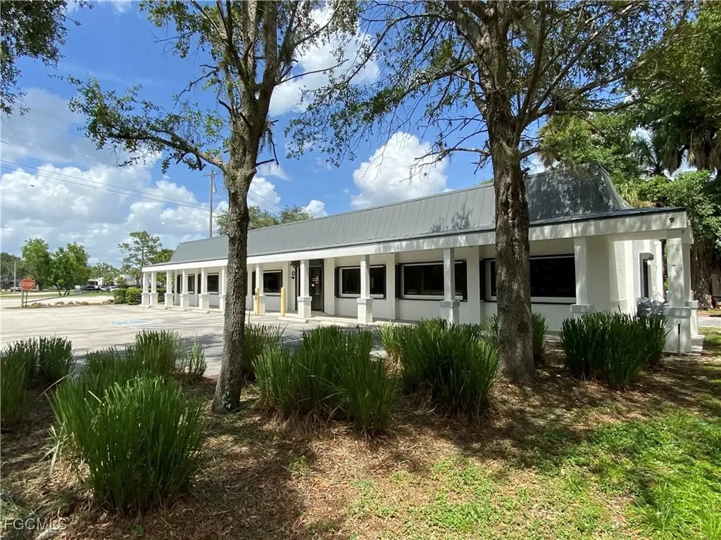 6350 Bayshore Road North Fort Myers FL 33917