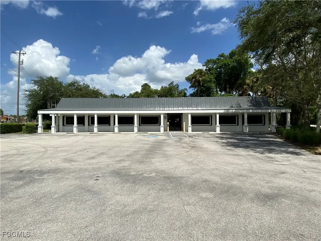 6350 Bayshore Road North Fort Myers FL 33917