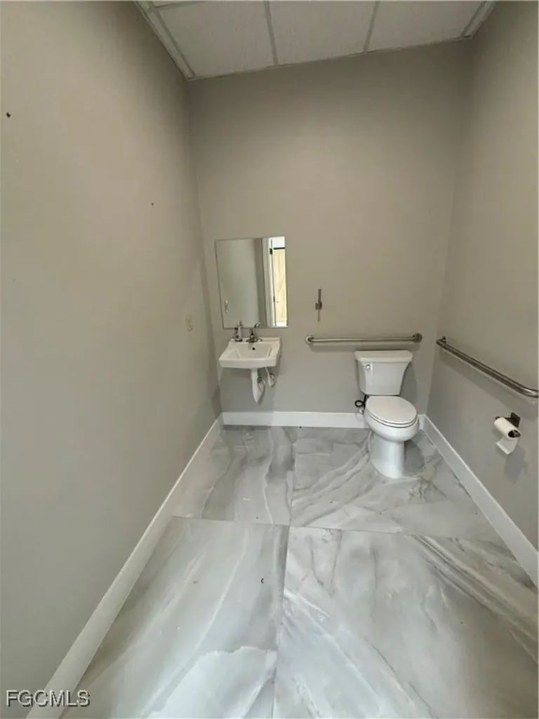 6350 Bayshore Road North Fort Myers FL 33917