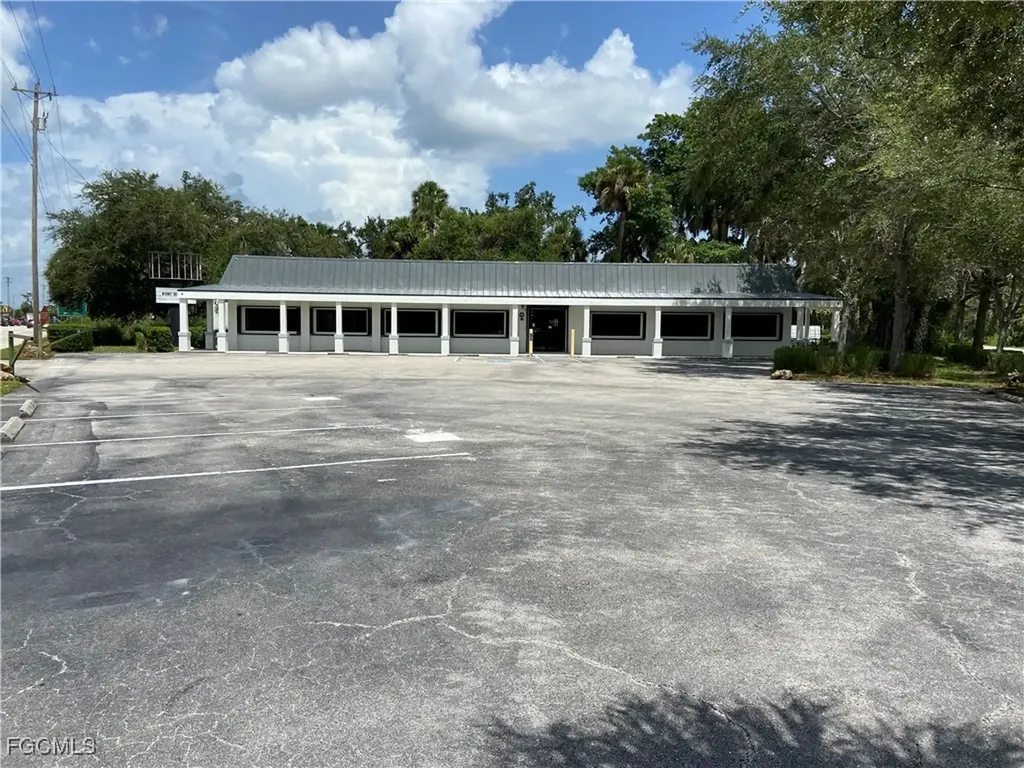 6350 Bayshore Road North Fort Myers FL 33917