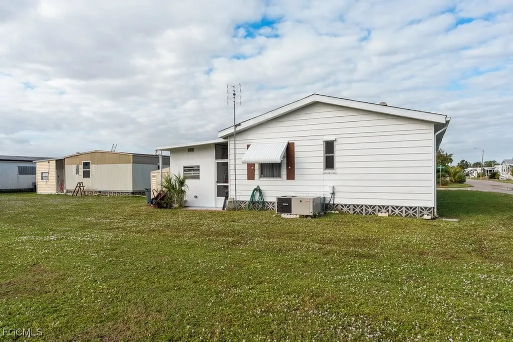 2798 Teakwood Boulevard North Fort Myers FL 33917