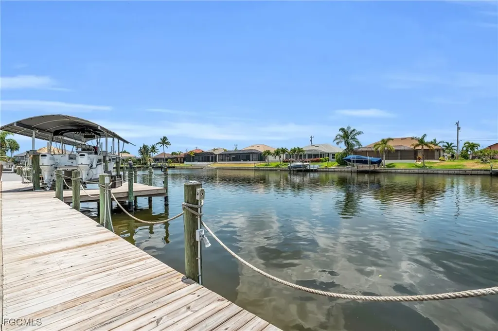 4122 SW 23rd Place Cape Coral FL 33914
