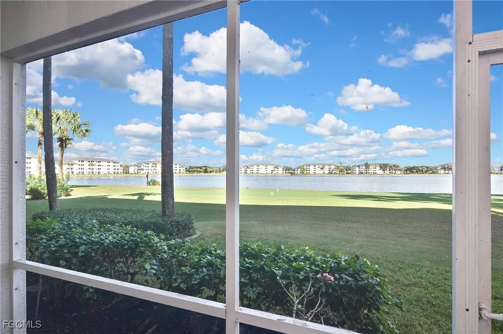 10470 Washingtonia Palm Way Fort Myers FL 33966
