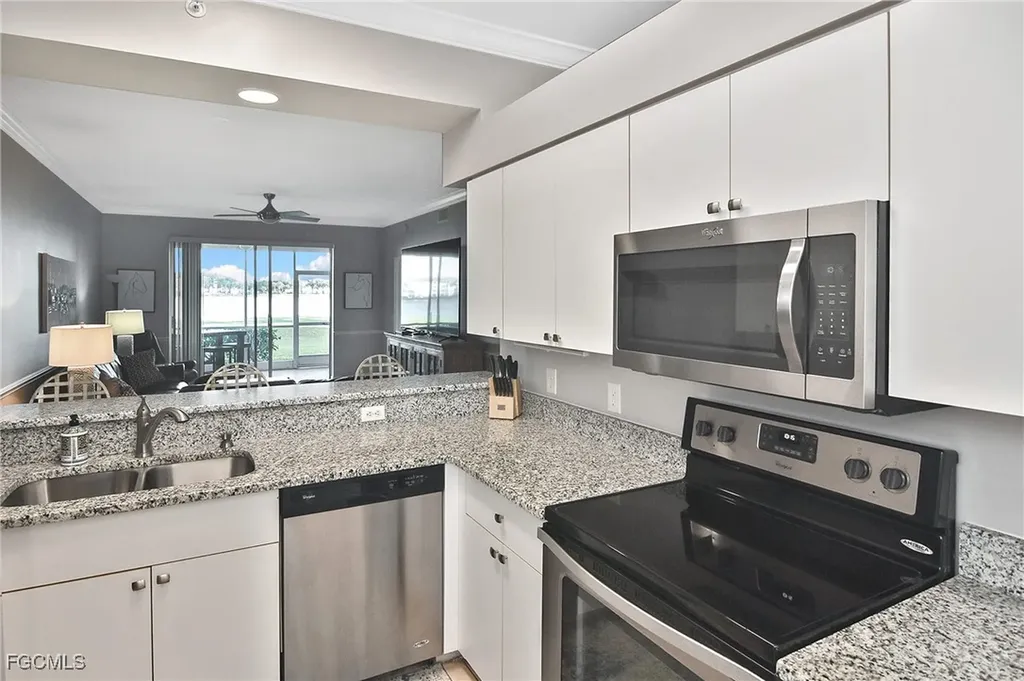 10470 Washingtonia Palm Way Fort Myers FL 33966