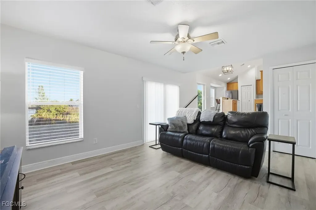2311 SW 4th Court Cape Coral FL 33991
