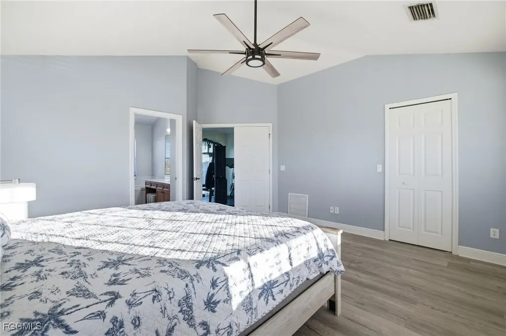 2311 SW 4th Court Cape Coral FL 33991