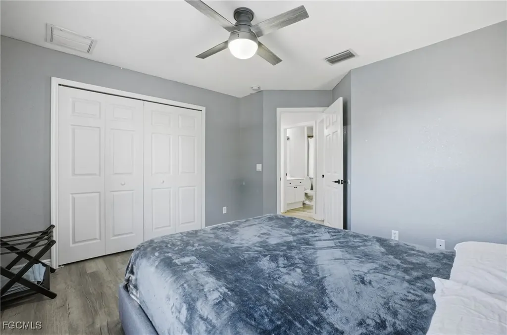 2311 SW 4th Court Cape Coral FL 33991