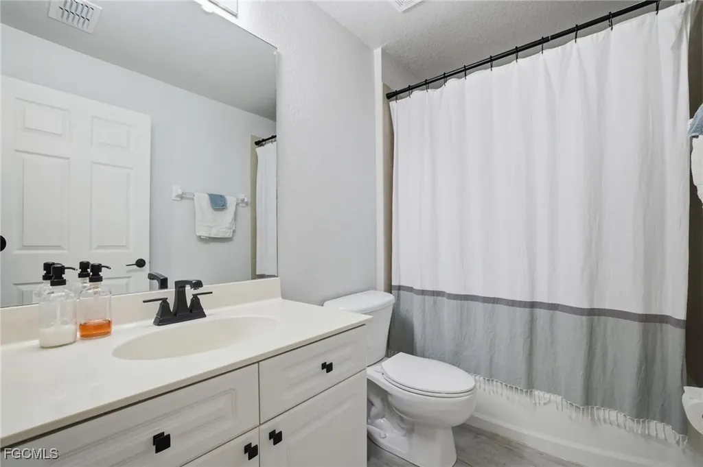 2311 SW 4th Court Cape Coral FL 33991