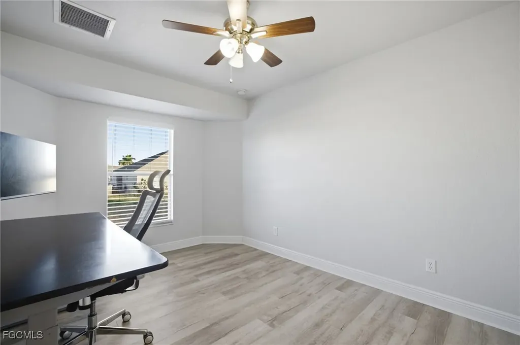 2311 SW 4th Court Cape Coral FL 33991