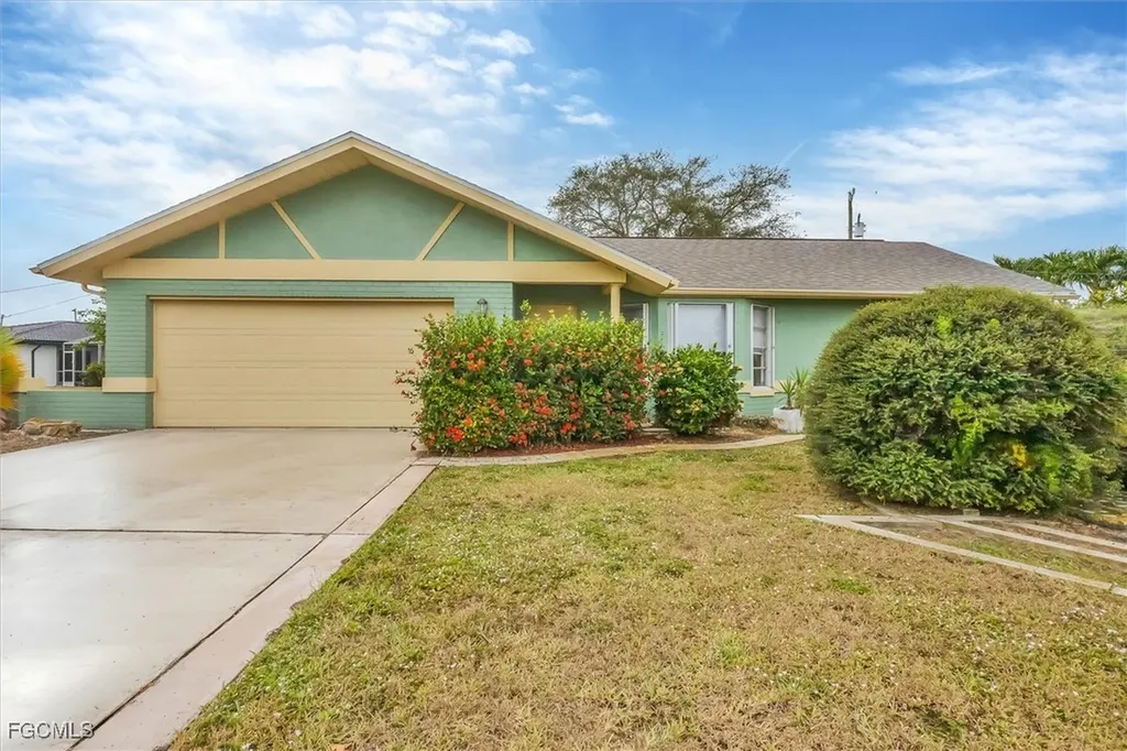 122 SE 41st Terrace Cape Coral FL 33904