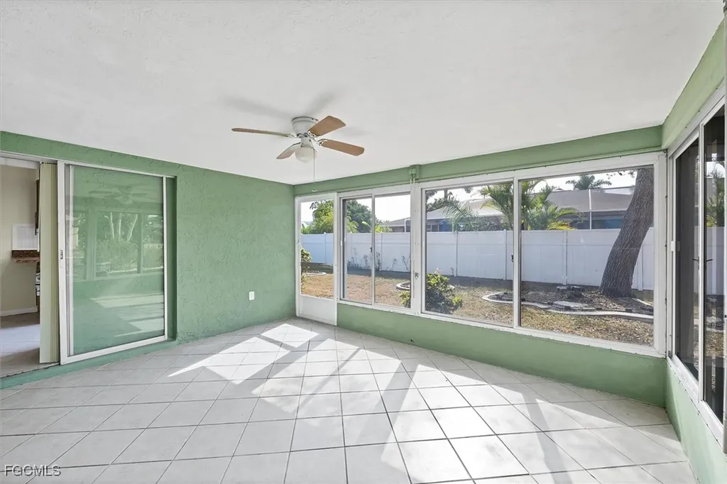 122 SE 41st Terrace Cape Coral FL 33904
