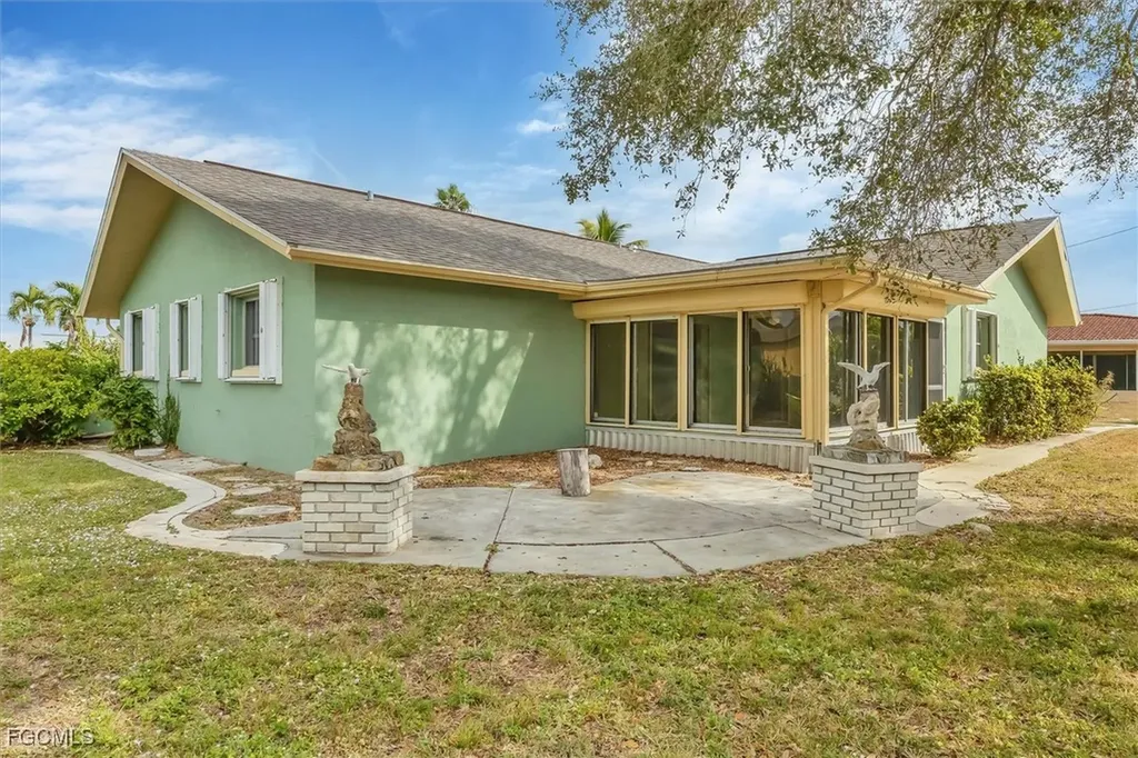 122 SE 41st Terrace Cape Coral FL 33904