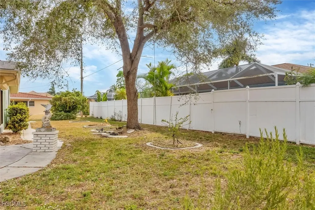 122 SE 41st Terrace Cape Coral FL 33904
