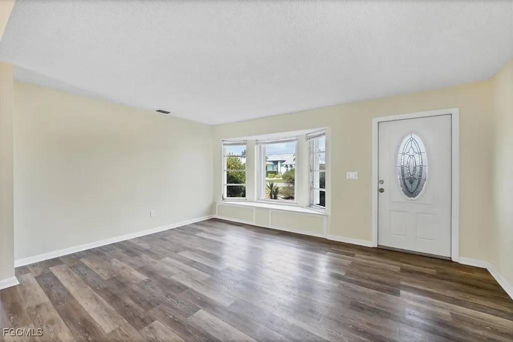 122 SE 41st Terrace Cape Coral FL 33904