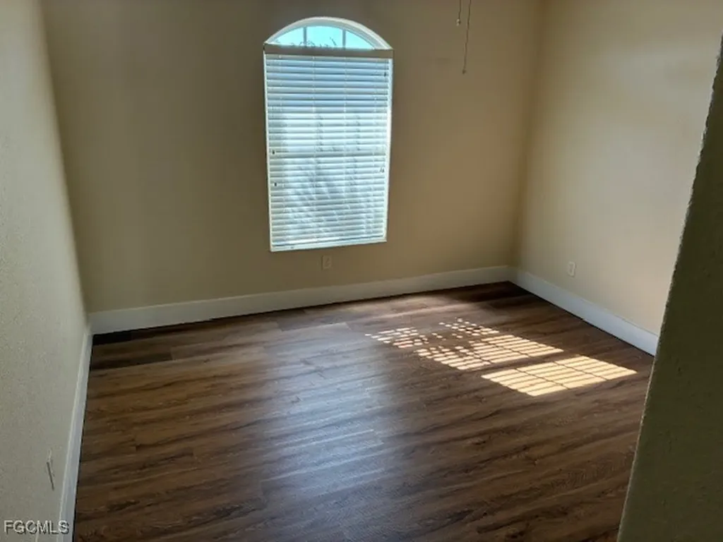 5410 Chiquita Boulevard S Cape Coral FL 33914