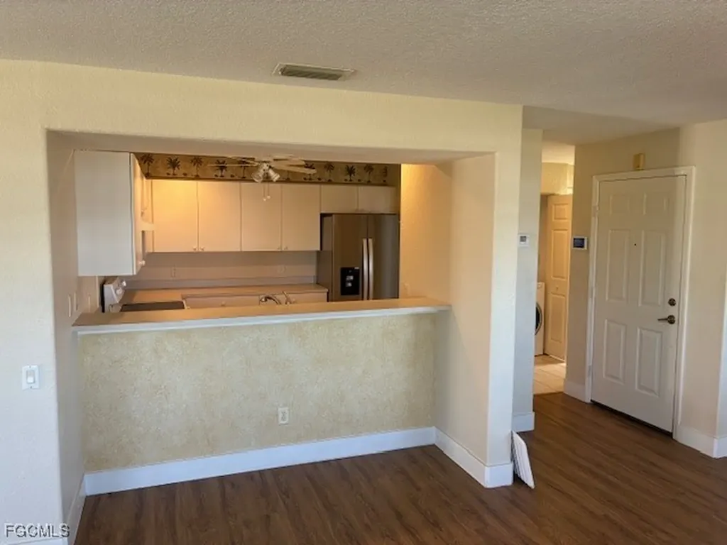 5410 Chiquita Boulevard S Cape Coral FL 33914