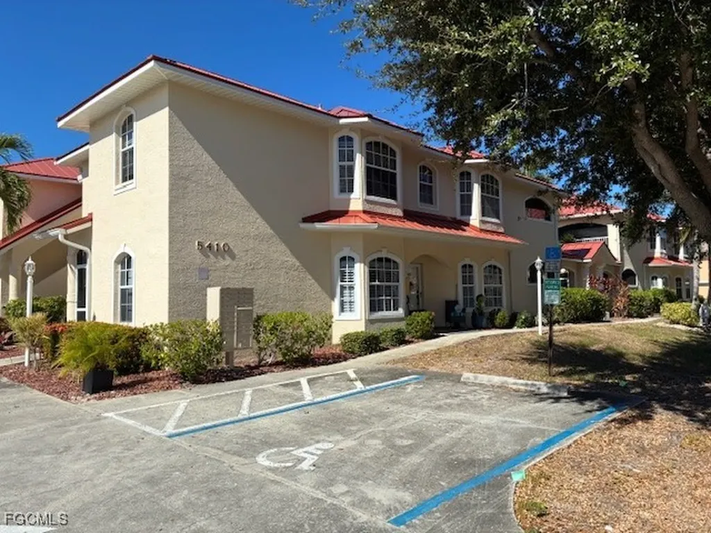 5410 Chiquita Boulevard S Cape Coral FL 33914