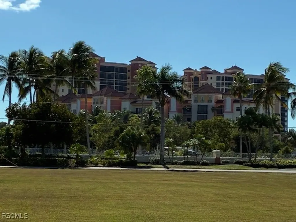 5410 Chiquita Boulevard S Cape Coral FL 33914