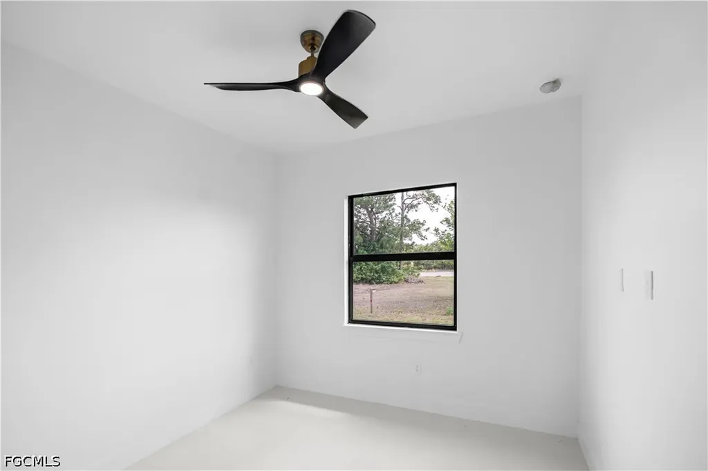2250 10th Terrace Lehigh Acres FL 33936