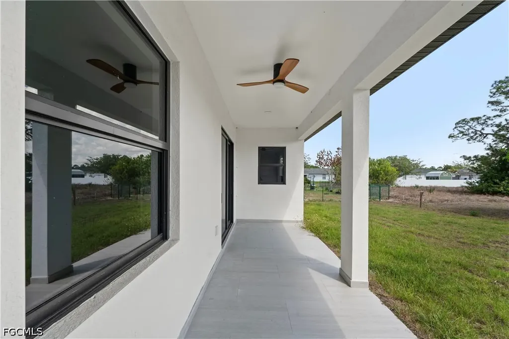 2250 10th Terrace Lehigh Acres FL 33936