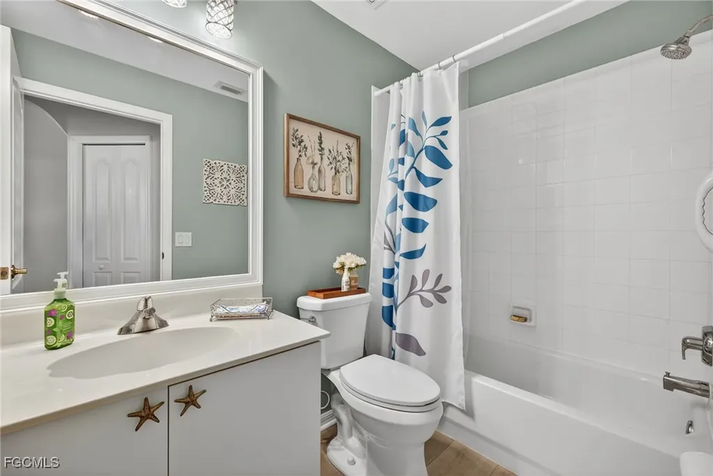 2925 Cypress Trace Circle Naples FL 34119