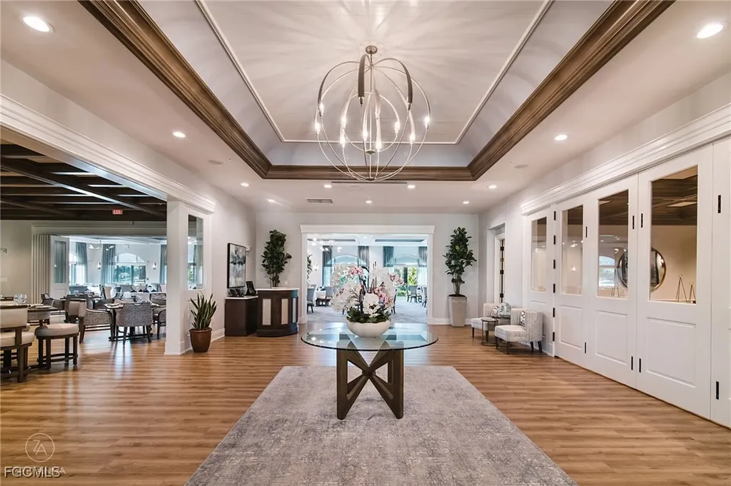 2925 Cypress Trace Circle Naples FL 34119