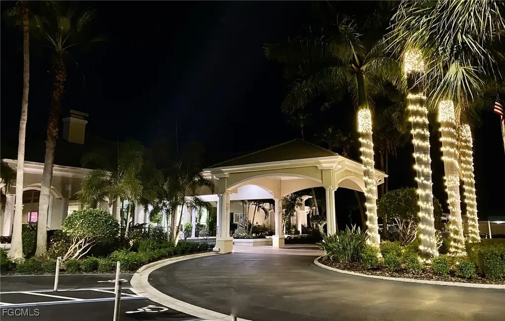 2925 Cypress Trace Circle Naples FL 34119