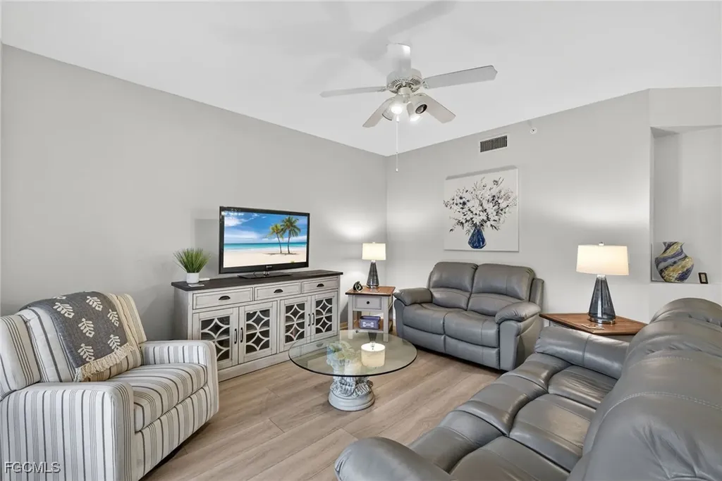 2925 Cypress Trace Circle Naples FL 34119
