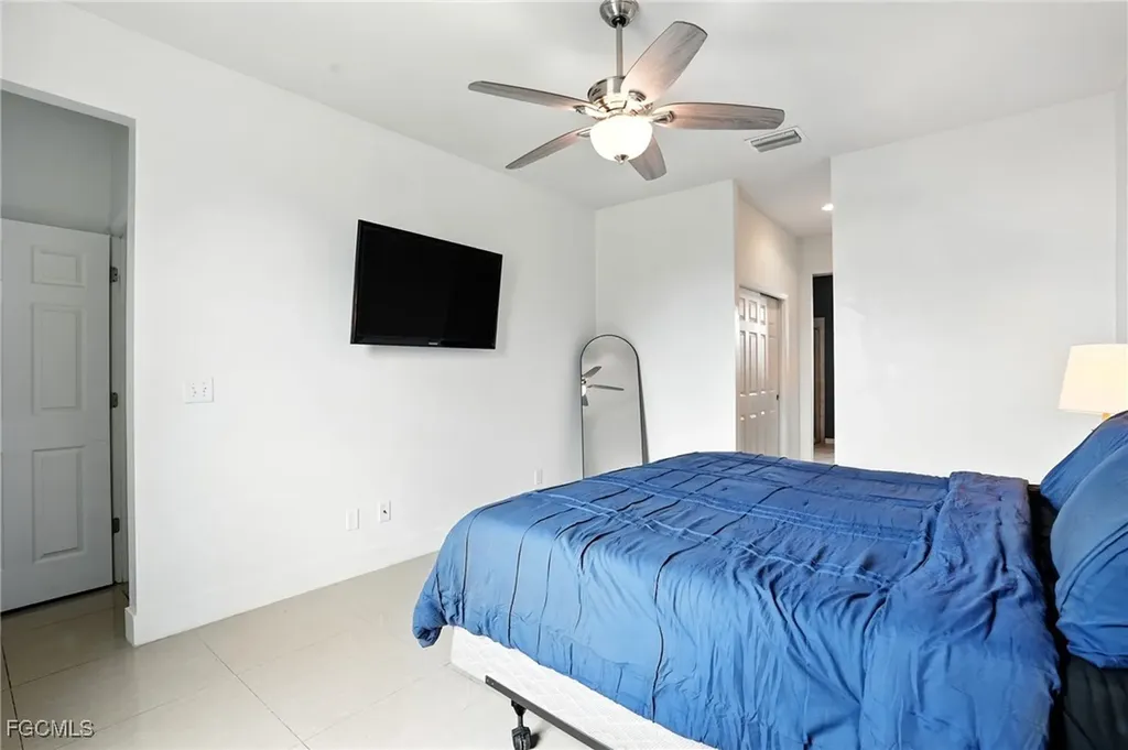 1823 NW 10th Street Cape Coral FL 33993