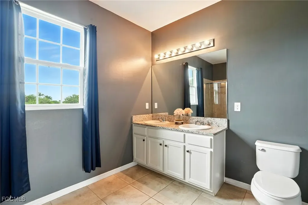 1823 NW 10th Street Cape Coral FL 33993