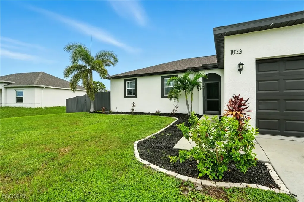 1823 NW 10th Street Cape Coral FL 33993