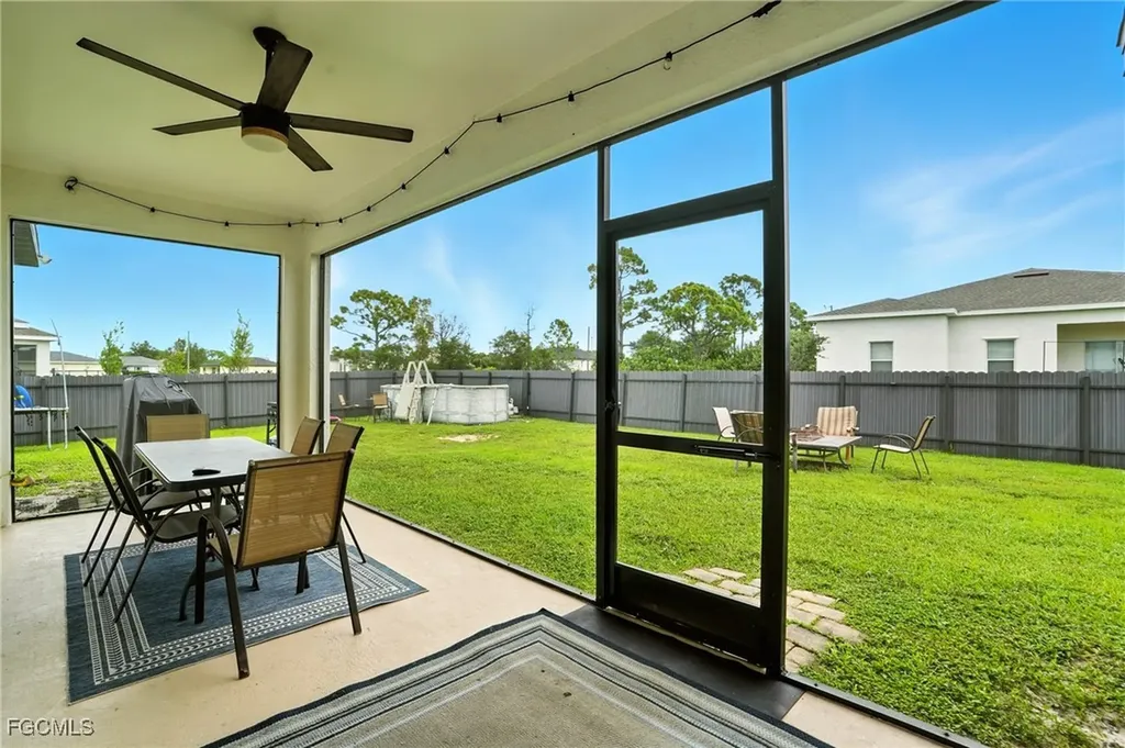 1823 NW 10th Street Cape Coral FL 33993