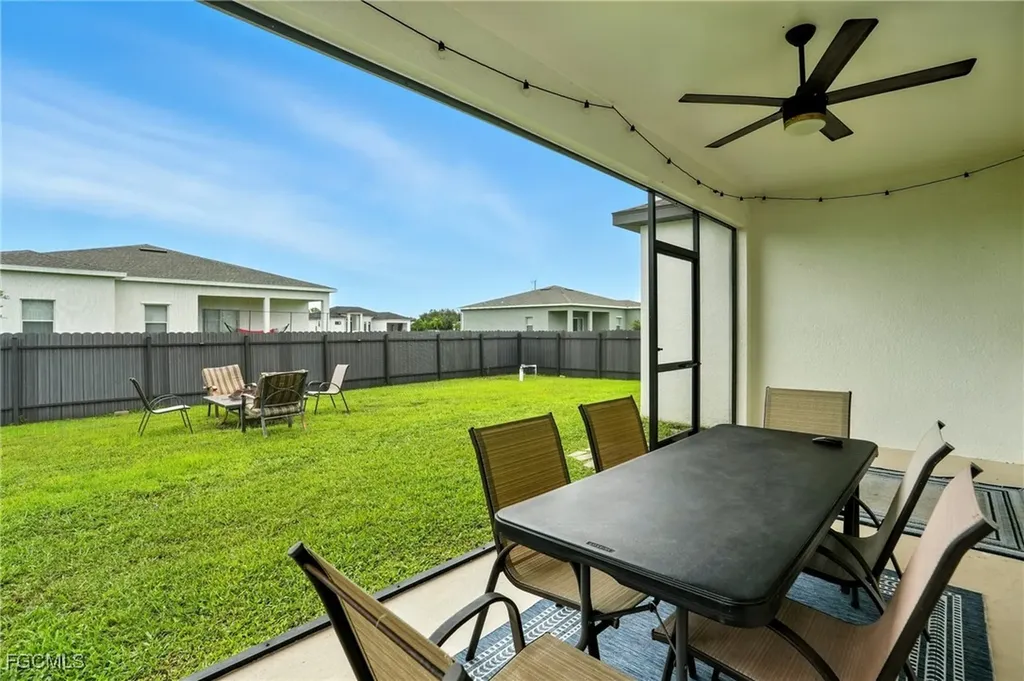 1823 NW 10th Street Cape Coral FL 33993