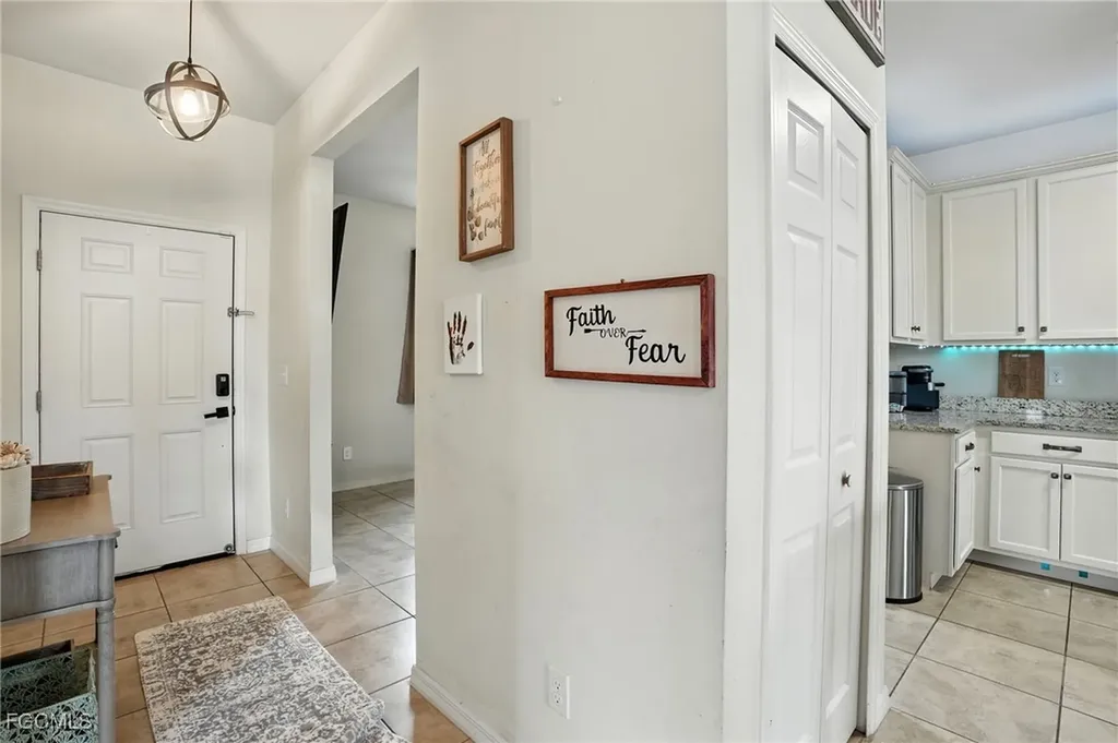1823 NW 10th Street Cape Coral FL 33993