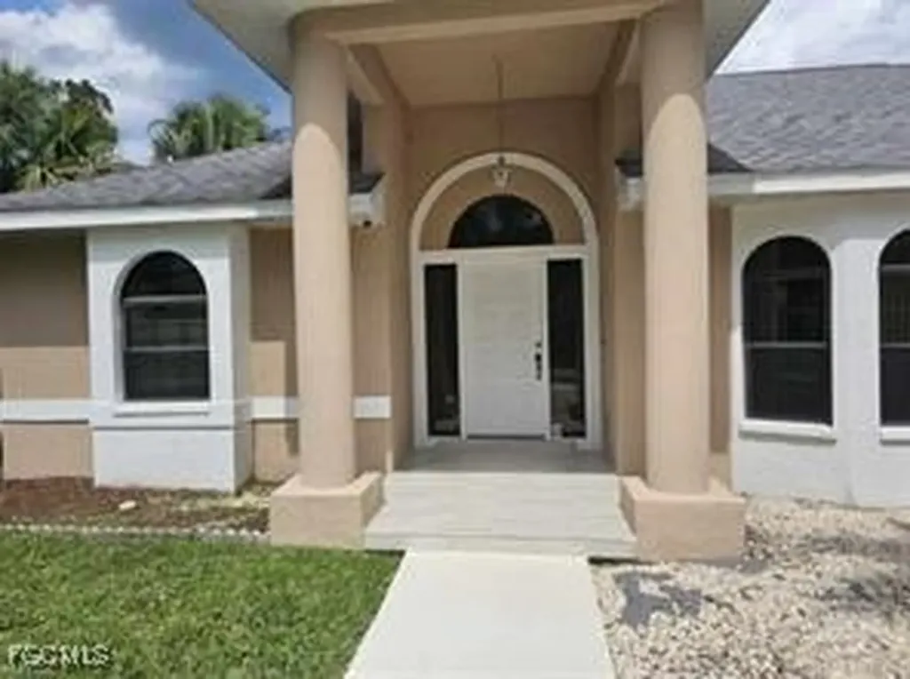 718 Jefferson Avenue Lehigh Acres FL 33936