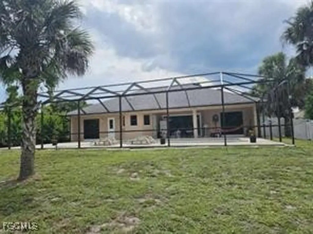 718 Jefferson Avenue Lehigh Acres FL 33936