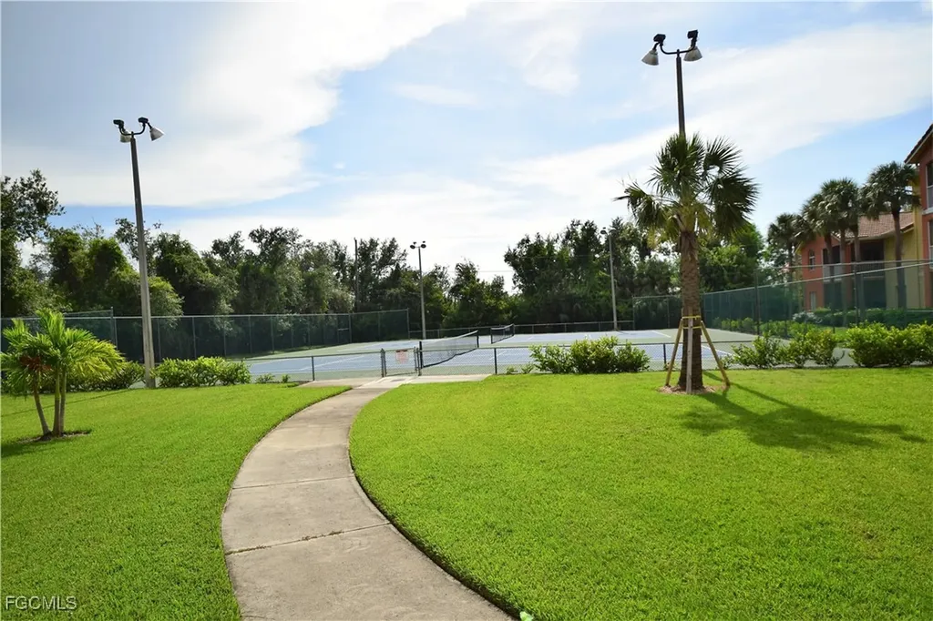 6481 Aragon Way Fort Myers FL 33966