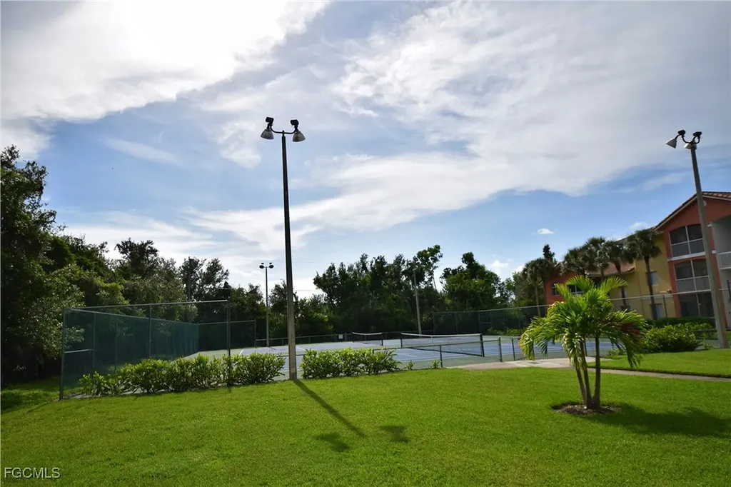 6481 Aragon Way Fort Myers FL 33966