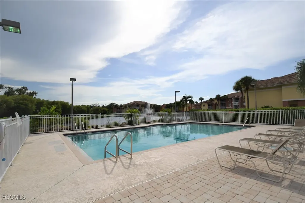 6481 Aragon Way Fort Myers FL 33966