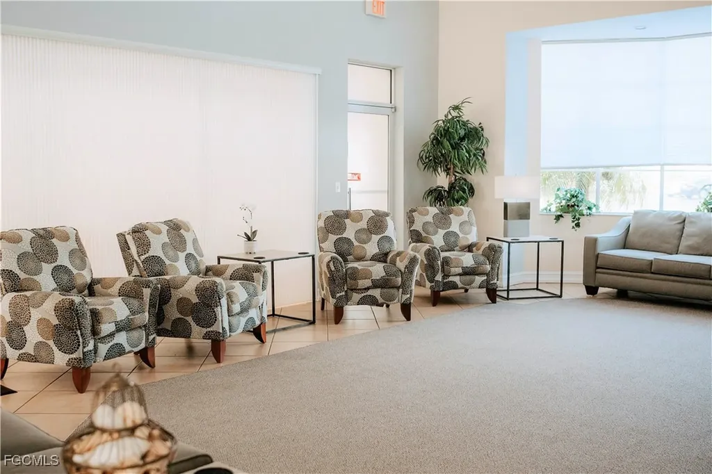 6481 Aragon Way Fort Myers FL 33966