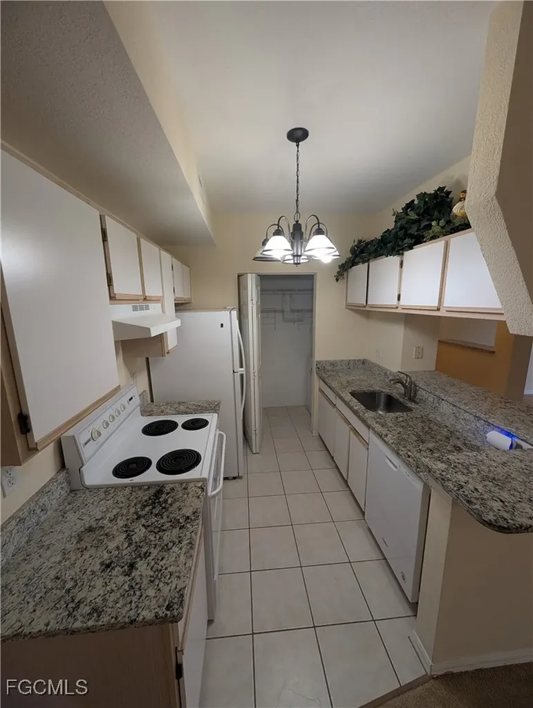 6481 Aragon Way Fort Myers FL 33966