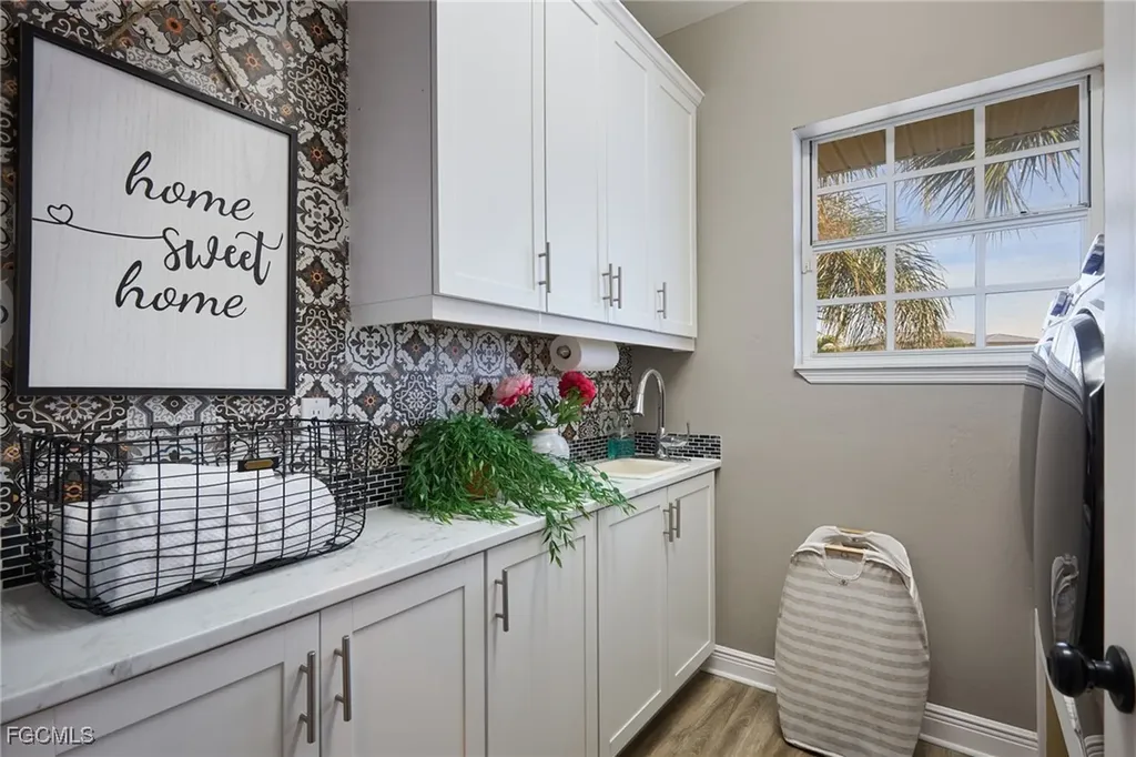 6090 Tidewater Island Circle Fort Myers FL 33908