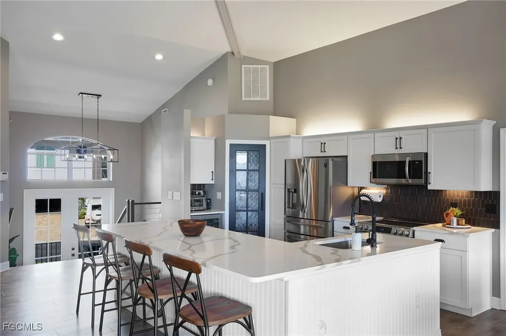 6090 Tidewater Island Circle Fort Myers FL 33908