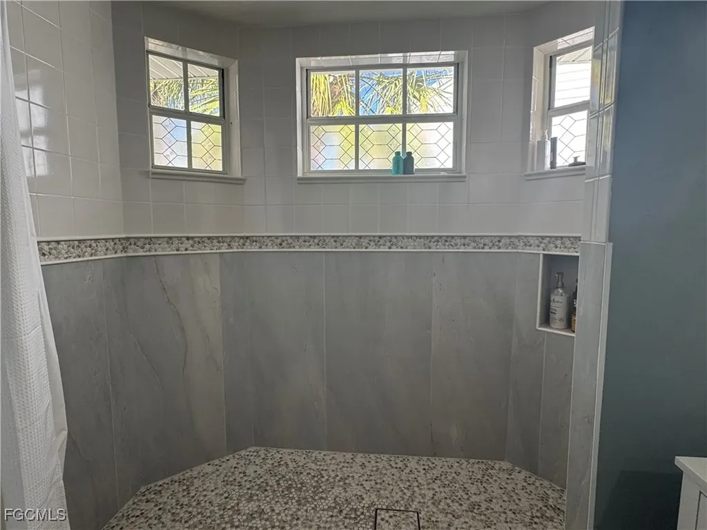 6090 Tidewater Island Circle Fort Myers FL 33908