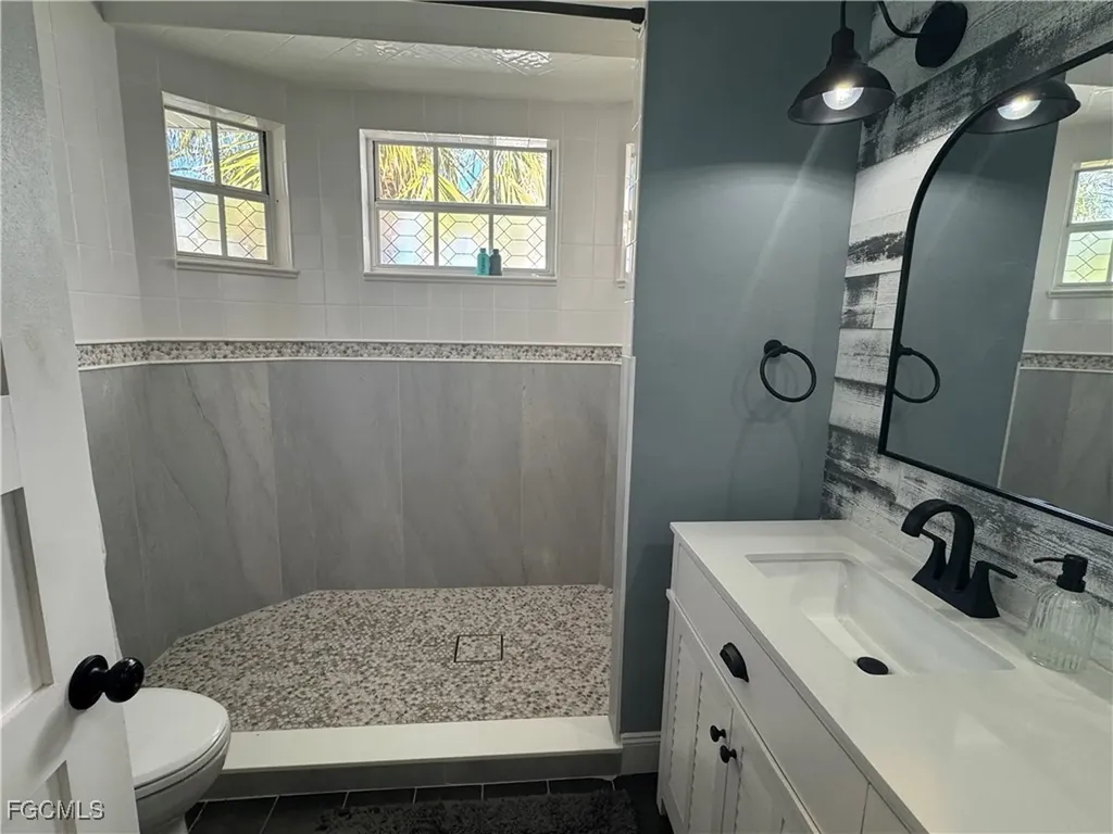 6090 Tidewater Island Circle Fort Myers FL 33908