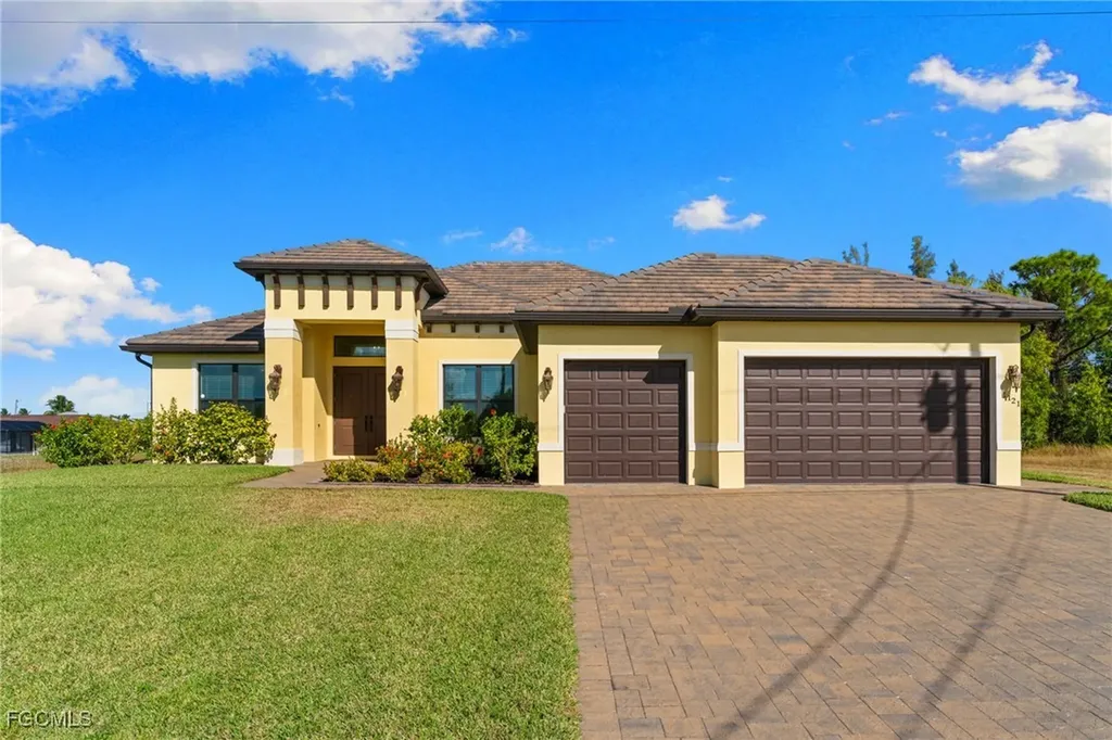 1121 SW 24th Street Cape Coral FL 33991