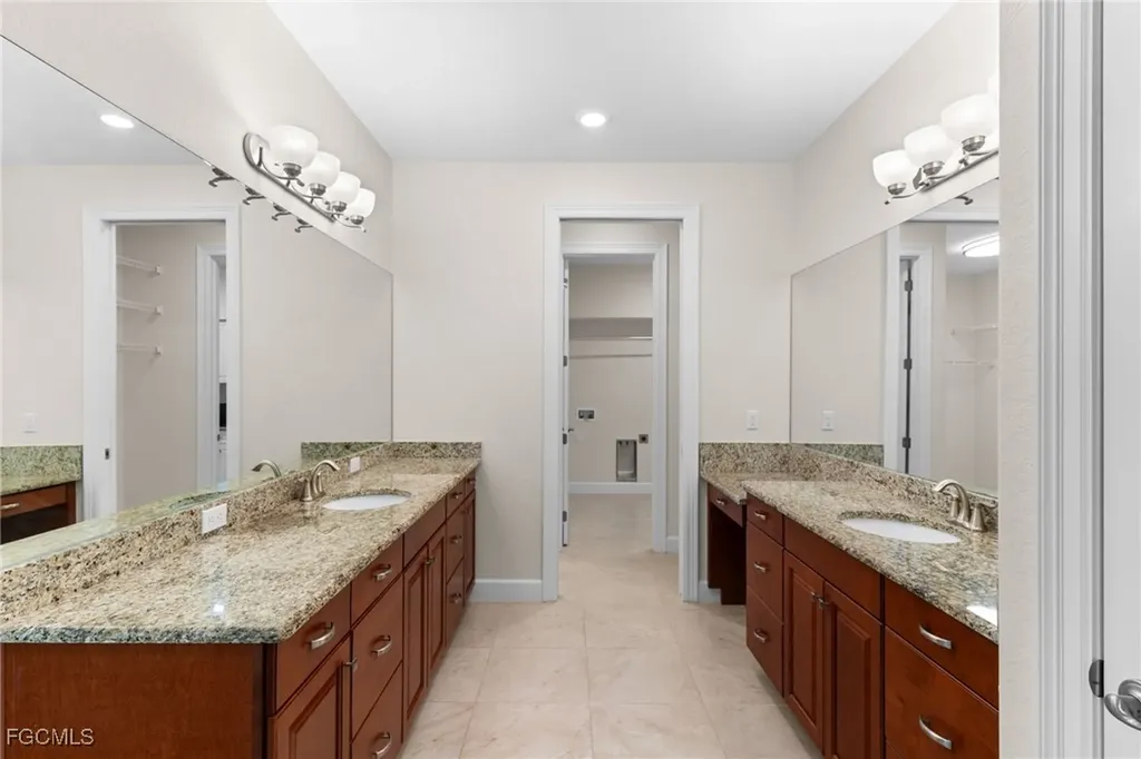 1121 SW 24th Street Cape Coral FL 33991