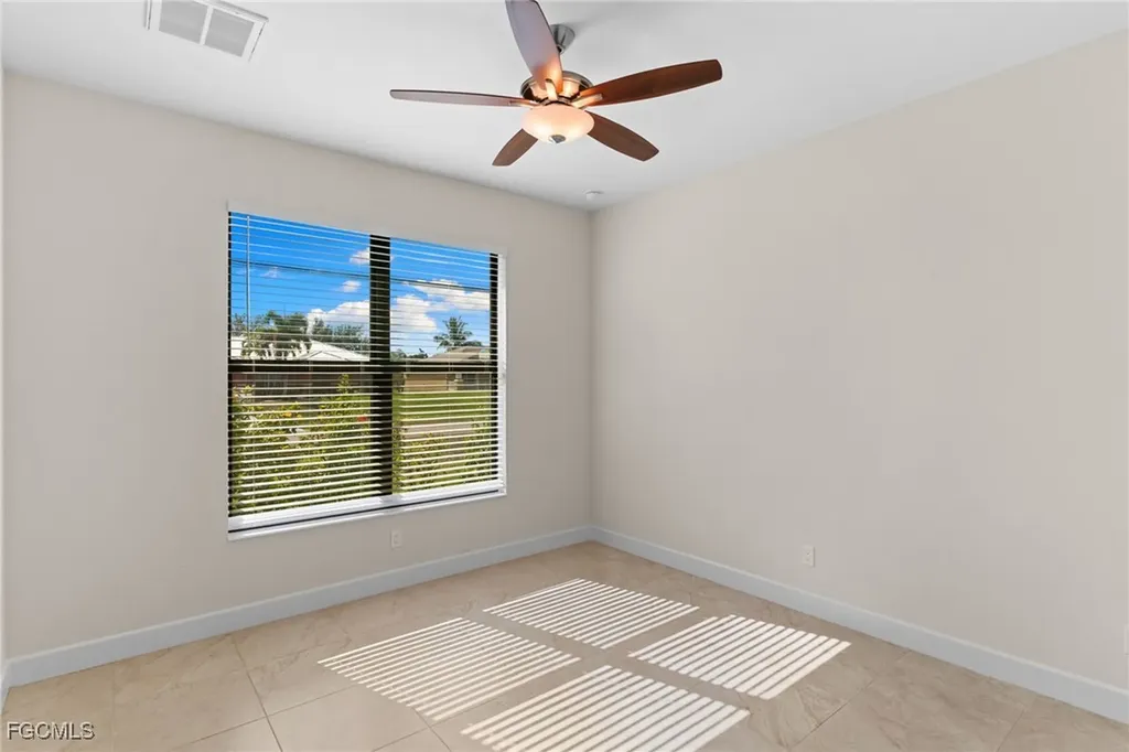1121 SW 24th Street Cape Coral FL 33991