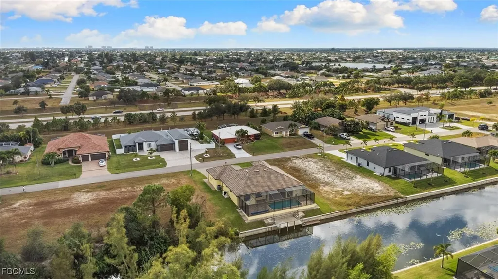 1121 SW 24th Street Cape Coral FL 33991
